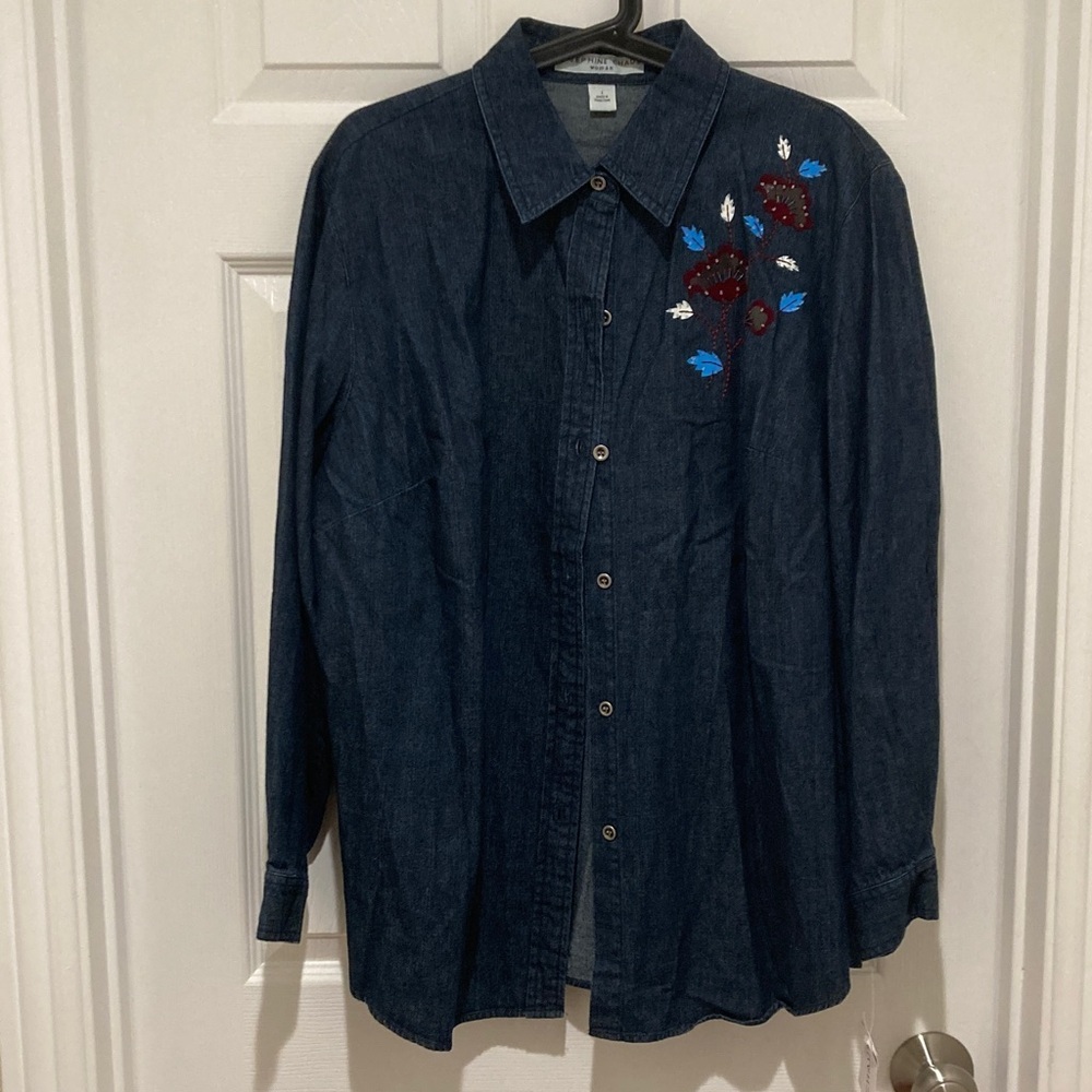 NWT Josephine Chaus SIZE 1 Dark Blue Denim Top with Beaded Flower Design